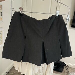 Mini pleaded Zara skort